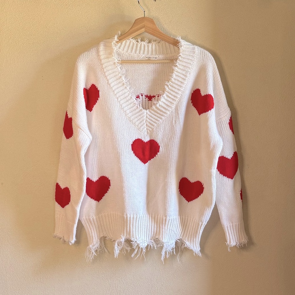 MainStrip Boutique Ivory Cream w/ Bold Red Hearts V-Neck Frayed Sweater L NWOT